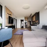 Panorama Corner - Pool, Sauna, Parking *