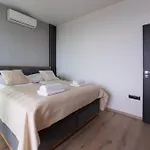 Διαμέρισμα Panorama Corner - Pool, Sauna, Parking