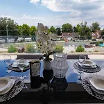 Panorama Corner - Pool, Sauna, Parking