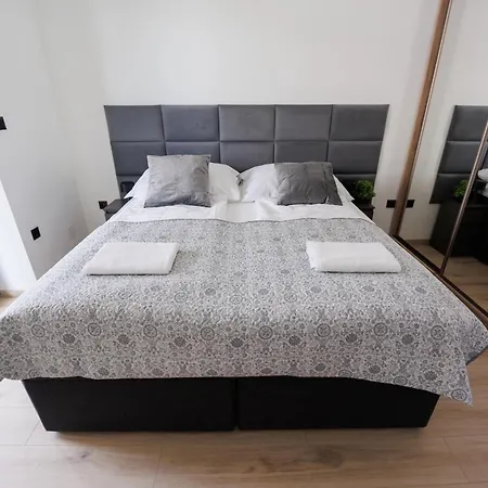 Panorama Corner - Pool, Sauna, Parking Apartment *