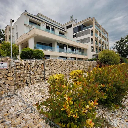 Panorama Corner - Pool, Sauna, Parking דירה *