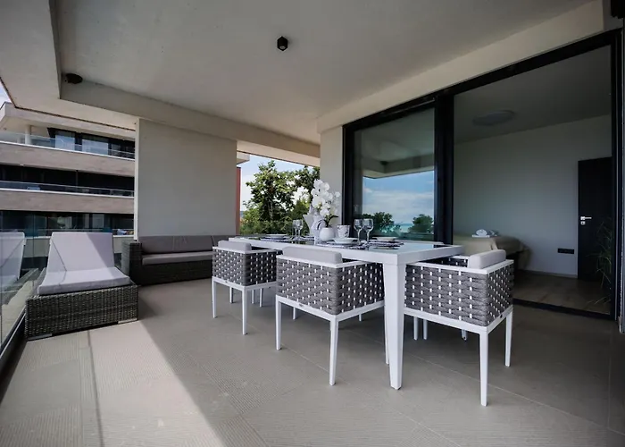 Panorama Corner - Pool, Sauna, Parking Apartament