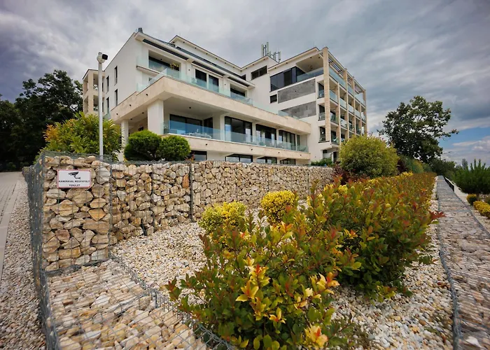 Panorama Corner - Pool, Sauna, Parking Apartament *